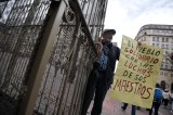 El Gobierno quiere formalizar a 60.000 docentes, pero aún hay muchas dudas