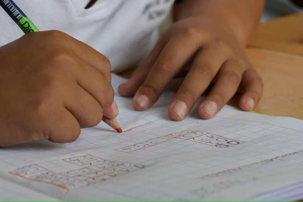 Las medidas se deberán implementar antes del 15 de enero, que es cuando entra a trabajar el personal administrativo a los colegios, que tienen previsto el regreso a clases el 22 de enero.