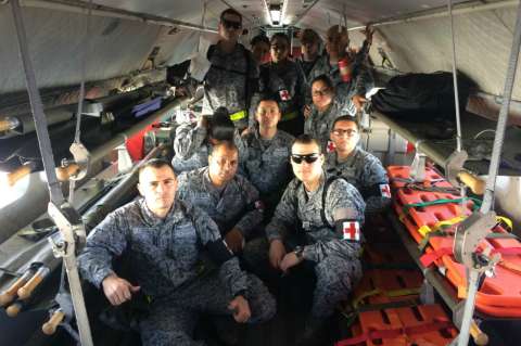 (Fotos) Estas son las primeras ayudas de las Fuerzas Militares a Mocoa