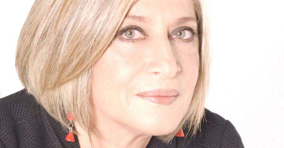 "¡Vieja no, Vintage a mucho honor!", Cecilia López Montaño