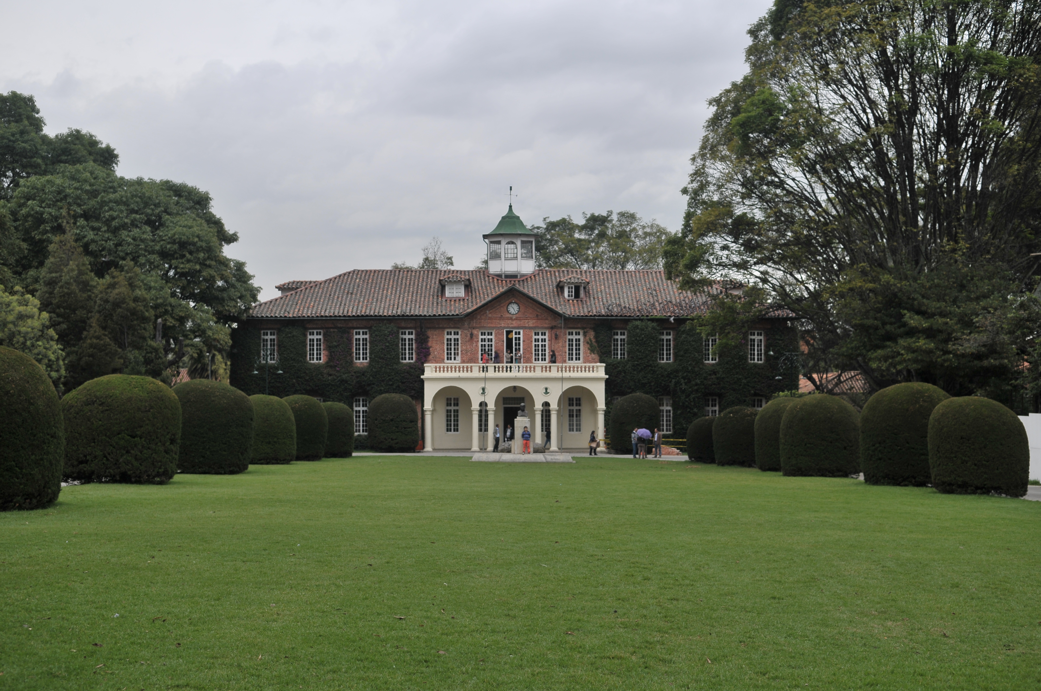 Conmemoración de los cien años de esta institución