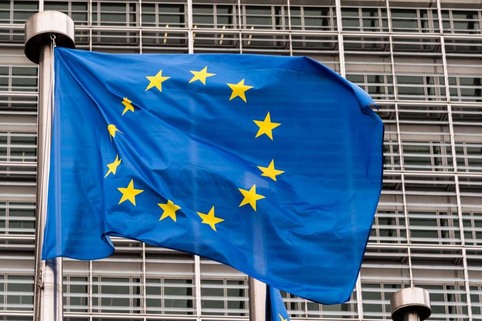 La Comisión recrudece la caída del PIB hasta lo estimado por el Banco Central Europeo (BCE).