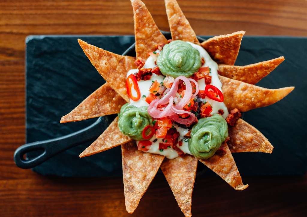 Poke nachos
