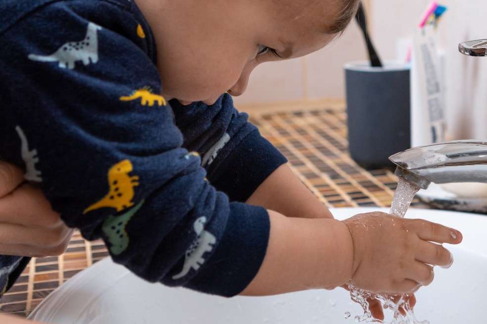Lavado de manos, aseo para los niños, higiene personal, manos