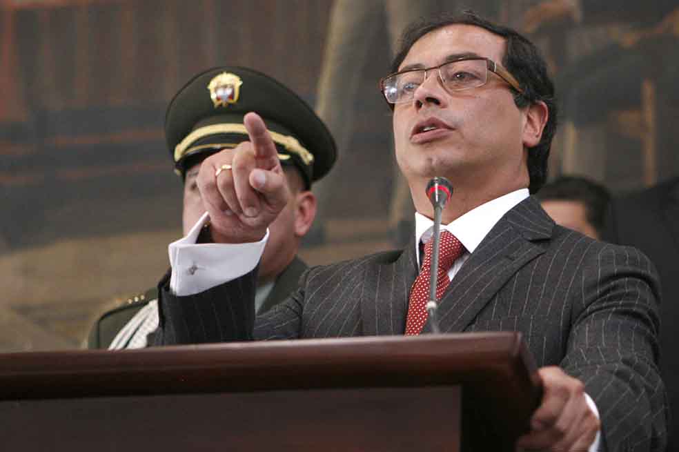El alcalde Gustavo Petro, en una intervención en el Concejo de Bogotá. / Archivo - El Espectador