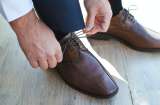 7 zapatos de moda para hombre en tendencia: lo retro protagoniza el fin del 2024
