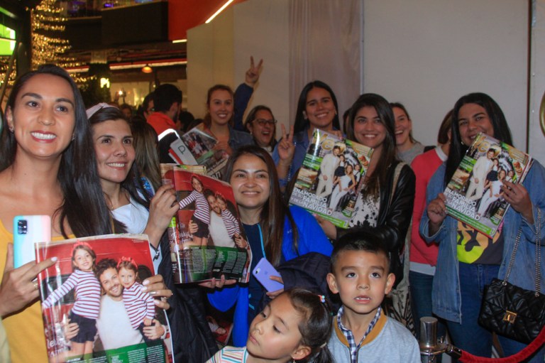 Firma de autógrafos Gusi centro comercial Santa Fe