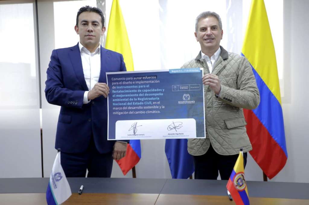 Alexánder Vega y Carlos Correa