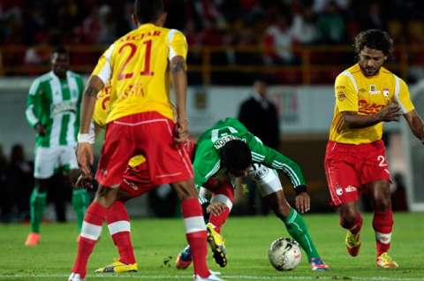 Santa Fe y Nacional se sacaron chispas por la Copa Colombia