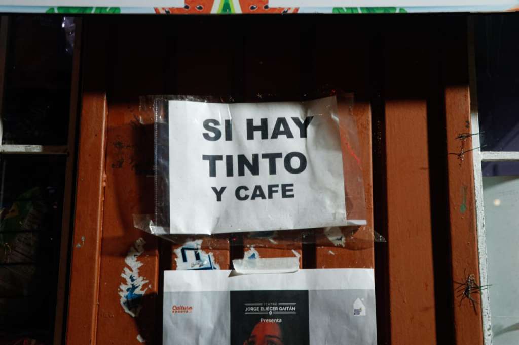Tienda de José Furque, centro de Bogotá.