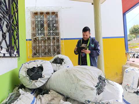 CAR halló producción ilegal de carbón vegetal en zona de protección hídrica