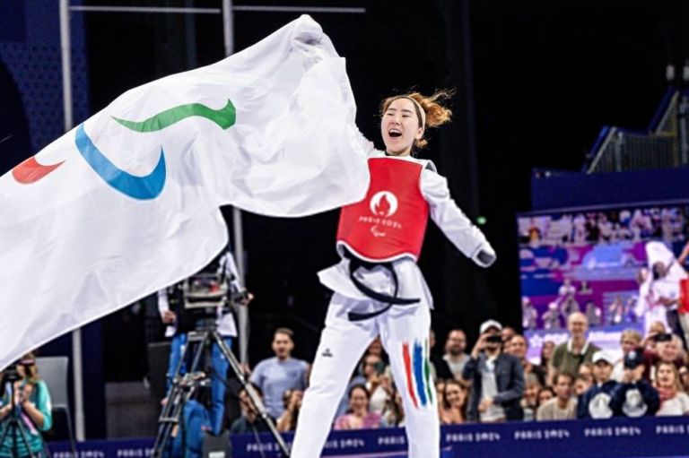 El equipo de refugiados ganó su primera medalla en unos Juegos Paralímpicos