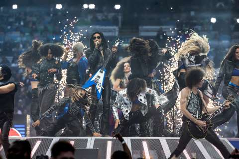 Así fue el impresionante show de Lenny Kravitz en la final de la Champions: video