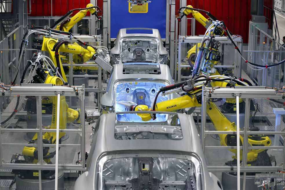 El auge de las máquinas inteligentes puede llegar a cambiar el funcionamiento de la economía. / EFE
