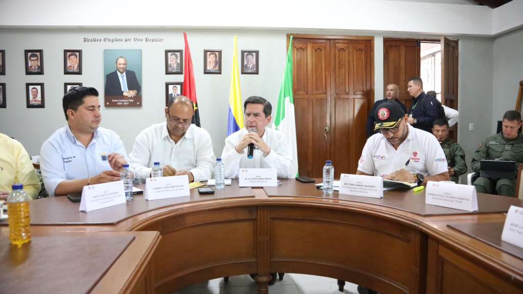 El ministro del Interior, Juan Fernando Cristo, en Ocaña, Norte de Santander.