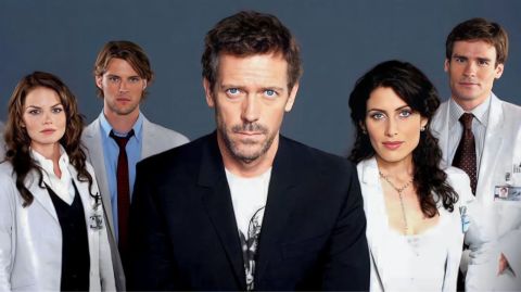 Hugh Laurie se disculpa por su reacción a críticas hacia ‘Dr House’: “Estaba medio borracho”