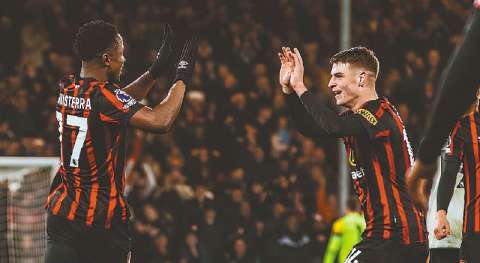 El gol de Sinisterra y la asistencia de Lucho: los colombianos en el “Boxing Day”