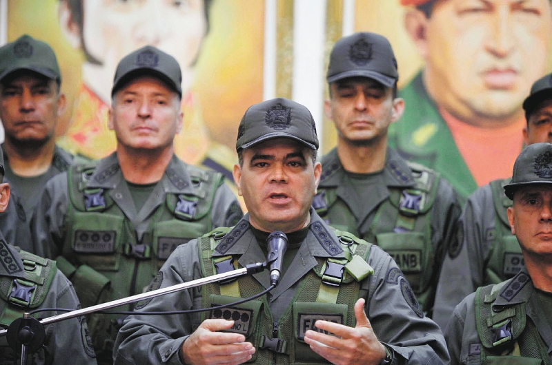 El ministro de Defensa de Venezuela, Vladimir Padrino, denunció que un dron colombiano violó espacio aéreo de ese país.