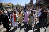 Pakistán: van más de mil personas arrestadas; Twitter y Facebook, bloqueados