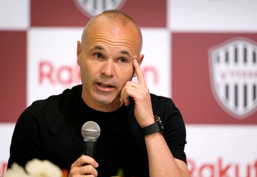 Kobe (Japan), 25/05/2023.- Spanish soccer player Andres Iniesta of Vissel Kobe speaks during a press conference in Kobe, western Japan, 25 May 2023. Iniesta will leave Vissel Kobe during the current season after playing five years in the J-League soccer club. (Japón) EFE/EPA/FRANCK ROBICHON