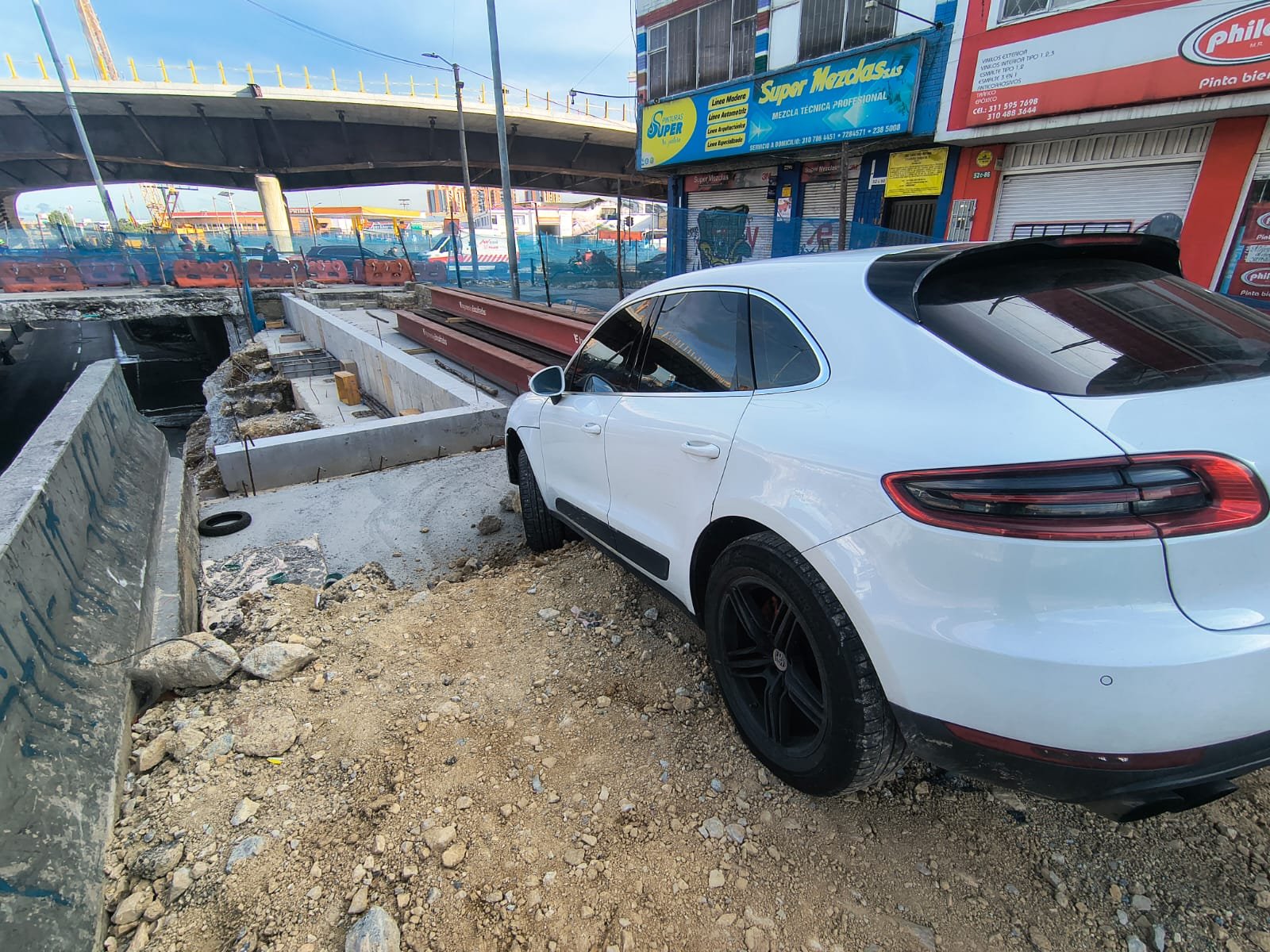 Choque en Puente Aranda.