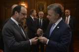 "Francia y Europa están cumpliendo su cita con la paz": Santos sobre visita de Hollande
