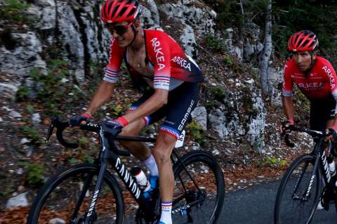 Equipo en el que está Nairo Quintana es investigado por sospechas de dopaje