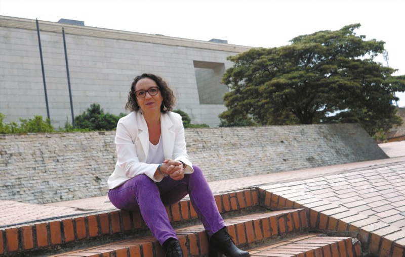 Alejandra Jaramillo Morales es una destacada novelista, cuentista y ensayista bogotana. / Foto cortesía de Laura Morales Vargas