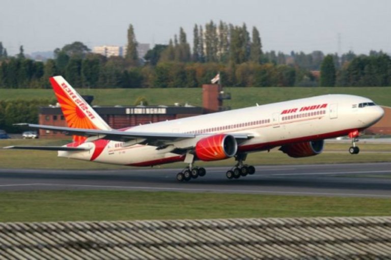 Copiloto de Air India golpeó a capitán del avión antes del despegue
