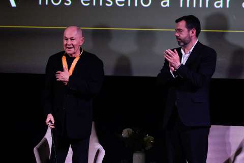 Alcaldía homenajeó a Jorge Alí Triana y le entregó la Orden al Mérito Ciudad de Bogotá