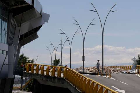 Así están los aeropuertos y las vías en Colombia este jueves tras el terremoto