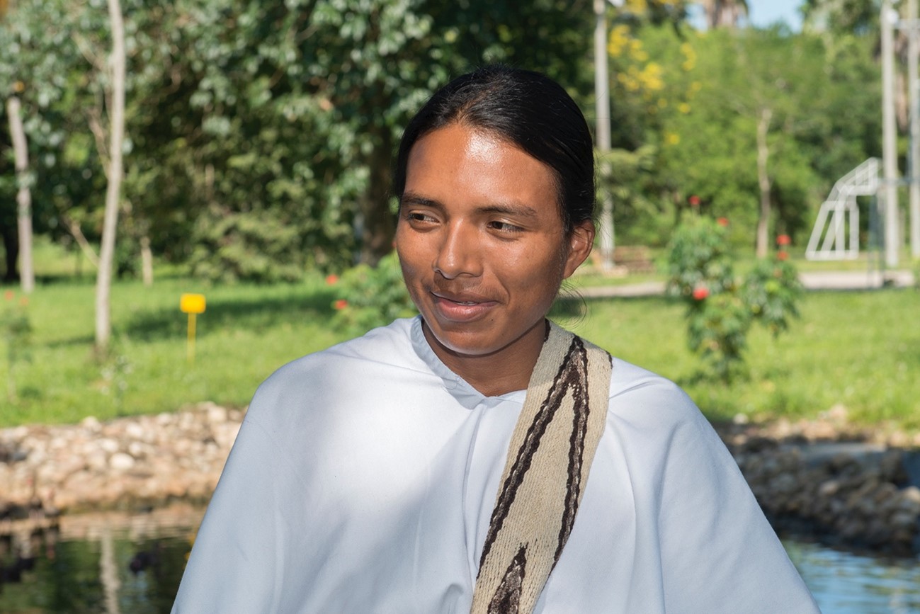 Seyrinjwi Márquez Torres, estudiante de Utopía e integrante de la etnia Arhuaca ubicada en la Sierra Nevada de Santa Marta.