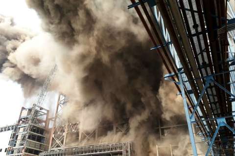 Sube a 26 el número de muertos por explosión en central térmica en India