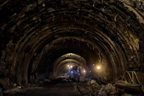 Así avanza la megaobra del túnel de La Línea