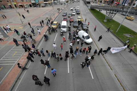 Movilidad 18 de febrero: calle 26 recupera la movilidad tras protesta