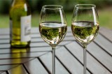 ¿Cómo limpiar y darle brillo a las copas para vino? Encuentra algunos consejos