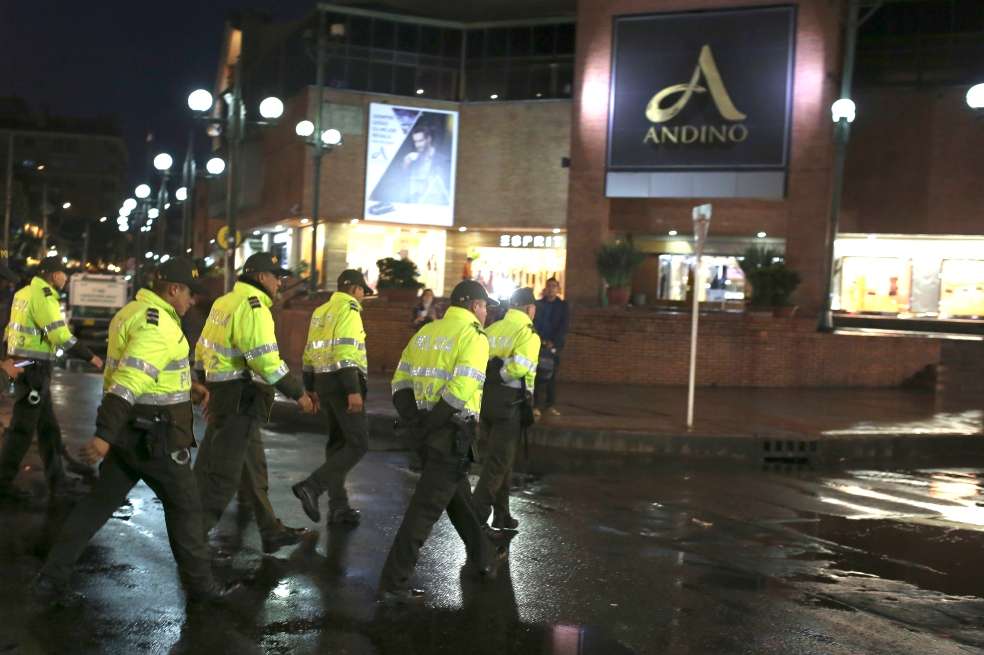 El atentado en el centro comercial Andino dejó tres mujeres fallecidas y otras ocho personas heridas. / AP