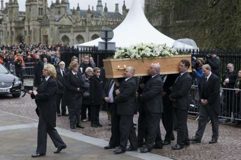 Emotiva despedida a Stephen Hawking