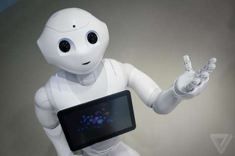 Pepper- PUJ: el robot que busca acompañar a los adultos mayores con alzhéimer