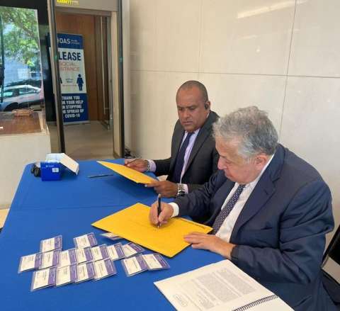 Gobernador de San Andrés pide protección a la Comisión Interamericana de DD.HH.