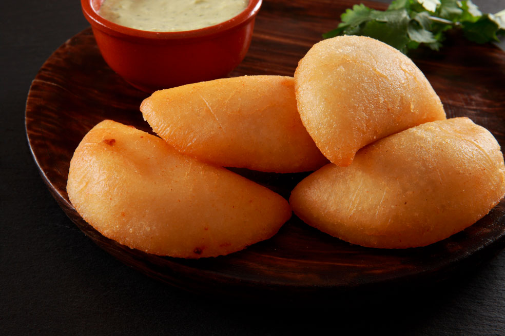 Empanada venezolana con harina de maíz amarillo