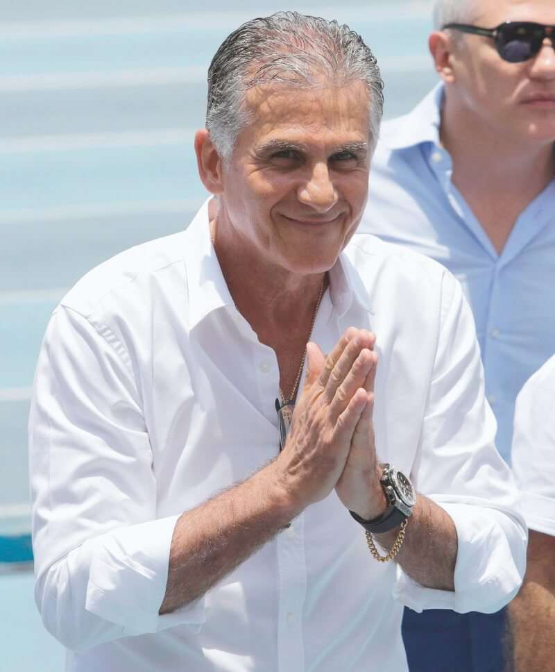 El portugués visitó el estadio y la futura sede deportiva para la selección. / AFP