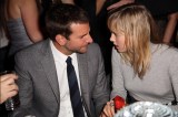Bradley Cooper y Suki Waterhouse hacen su primera aparición formal