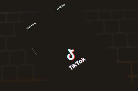 Teorías conspirativas en TikTok: organización reporta tendencia de desinformación