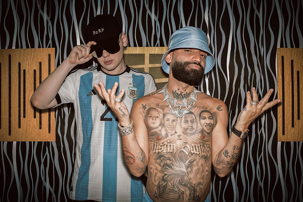 En ´BZRP Music Sessions #54', Arcángel le lanzó varias indirectas a Anuel.