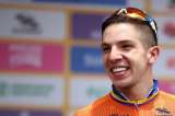 Álvaro Hodeg vuelve a competir en el Giro de Sicilia tras año y medio lesionado
