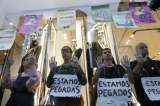Activistas irrumpen en tienda Zara de Madrid para pedir "justicia climática"