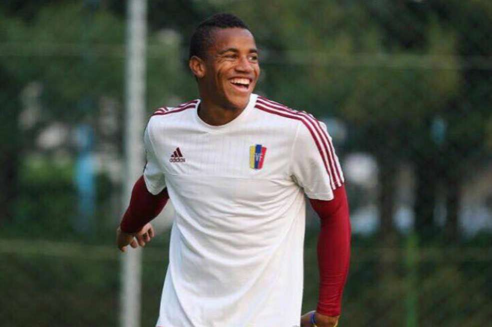 El portero venezolano Wuilker Faríñez llegó a Millonarios en diciembre de 2017. / @Wuilker_Farinez