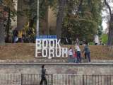 Escritores ucranianos y extranjeros invocan el poder de la palabra ante la guerra