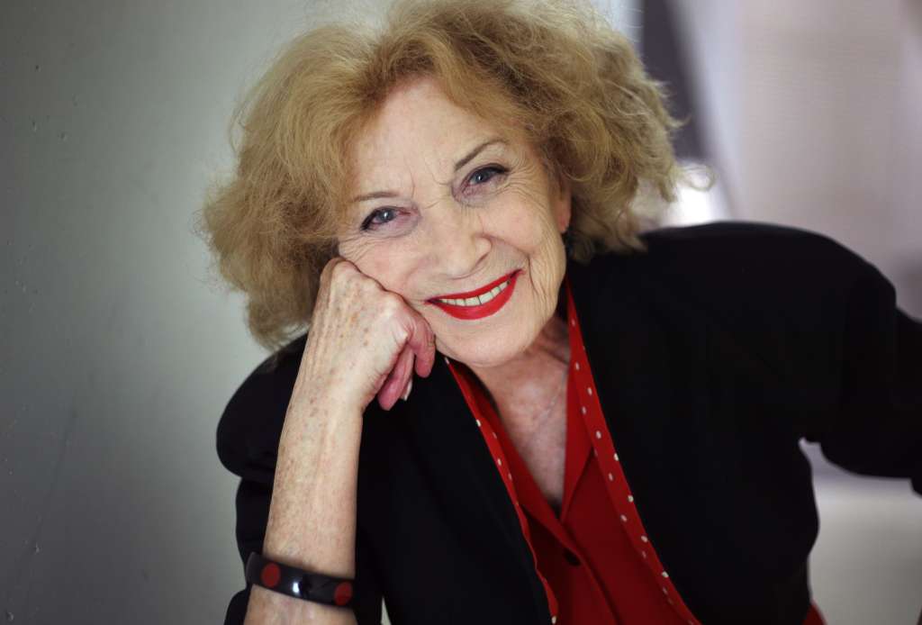 GRANADA (ESPAÑA), 17/12/2024.- Fotografía de archivo del pasado 23 de noviembre que muestra a la actriz Marisa Paredes en el Centro Lorca de Granada. Marisa Paredes ha fallecido a los 78 años, según ha informado a EFE la Academia de Cine, de la que fue presidenta. EFE/Archivo/Pepe Torres